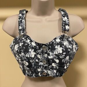 Forever 21 Black Floral Crop Top